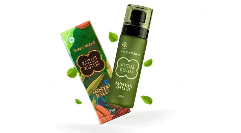 Kotak dan botol kutus kutus melayang dengan daun